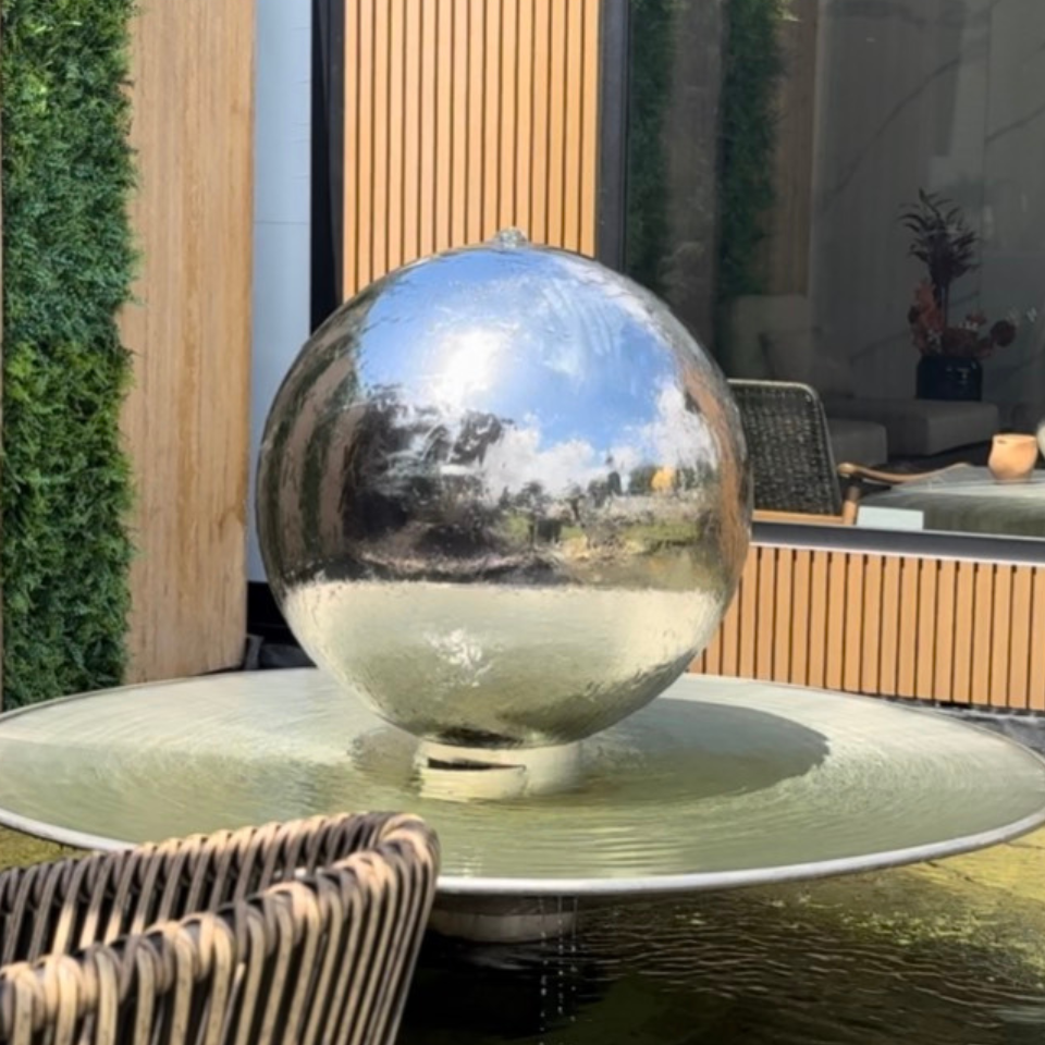 Luxury Pergolas Universe
